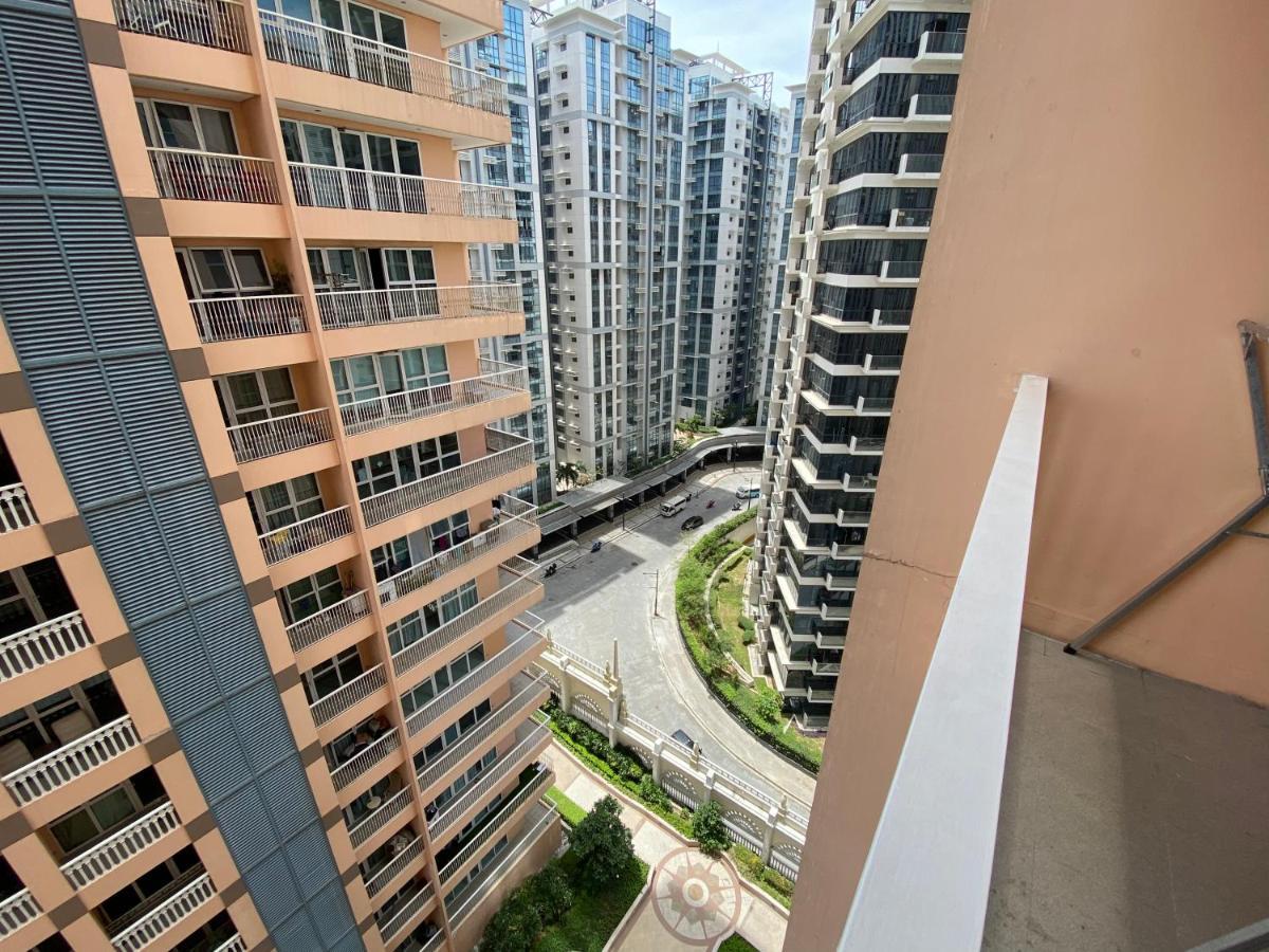 Spacious Condo In Venice Luxury Residences Taguig Esterno foto