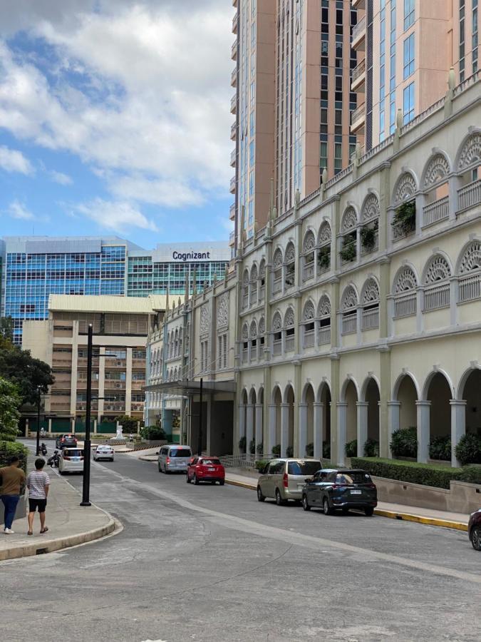 Spacious Condo In Venice Luxury Residences Taguig Esterno foto
